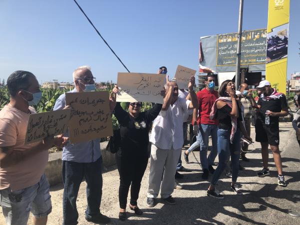 اعتصام لناشطي الحراك في صور رفضاً للجوع والفقر