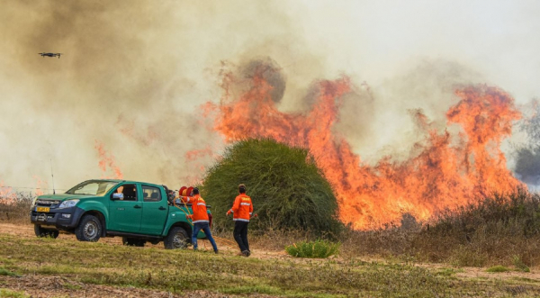 الحرائق مستمرة.. وصفارات الإنذار تدوي في "سديروت"
