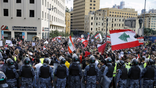 الشيوعي في الذكرى الأولى للانتفاضة: &quot;لا تغيير من دون مواجهة، ولا مواجهة مستمرة، من دون بديل وطني ديمقراطي&quot;