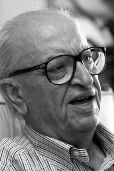 La direction du PCL annonce le décès le leader politique et penseur Karim Mroueh