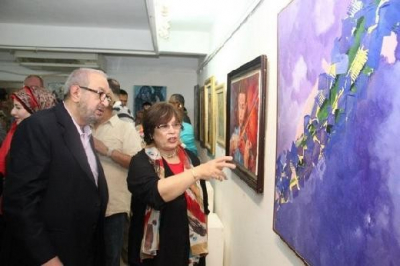 لطيفة يوسف: "إسرائيل" تقمع الفن التشكيلي الفلسطيني .. والصهيونية صنعت مأساتنا