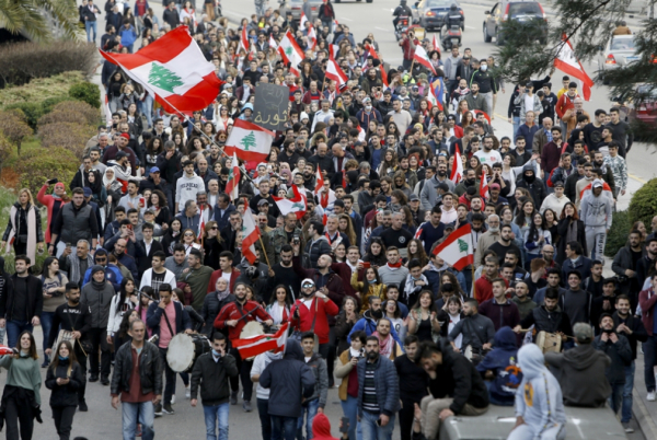 التغيير آت في لبنان: تسقط مقولة «... عاش الملك»!