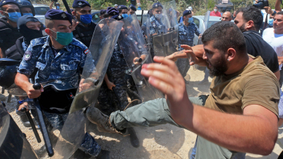 Lebanon&#039;s Communist Party calls to overthrow the political system